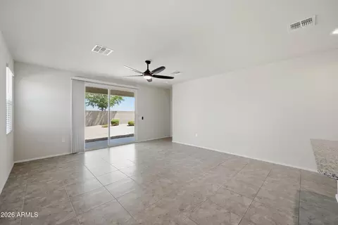 Living - 9370 E Grapefruit Dr, Florence, AZ 85132 photo 3 of 4
