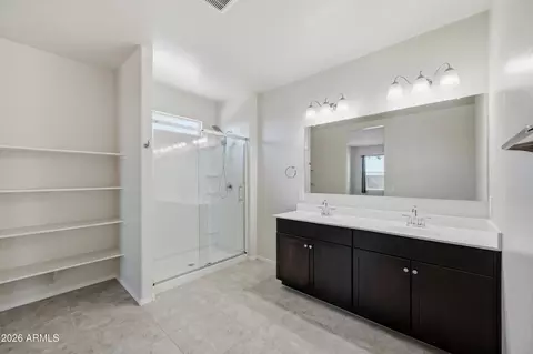 Bath - 9370 E Grapefruit Dr, Florence, AZ 85132 photo 1 of 2