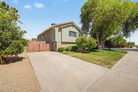 1409 N 62nd Pl, Mesa, AZ 85205