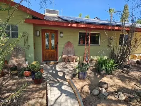 7050 N 8th Ave, Phoenix, AZ 85021