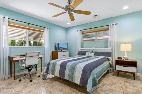 Bedroom - 7050 N 8th Ave, Phoenix, AZ 85021 photo 3 of 4