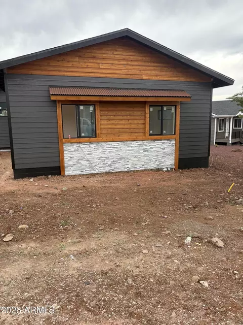 520 S Rockcreek Dr, Show Low, AZ 85901