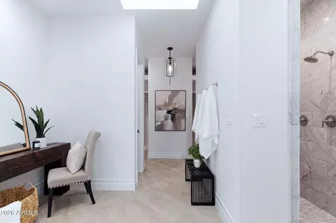 Entry Way - 5340 N 32nd Pl, Phoenix, AZ 85018 photo 3 of 4