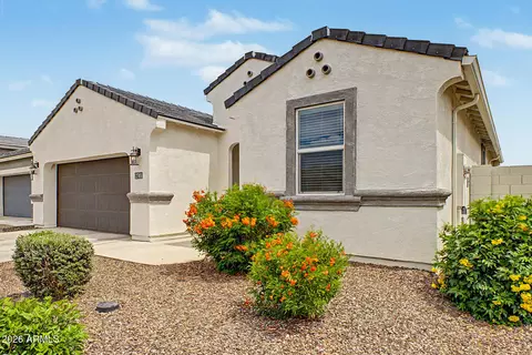 Exterior - 2703 W Seaver Ave, Apache Junction, AZ 85120 photo 3 of 10