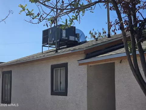 Exterior - 746 W Coolidge St, Phoenix, AZ 85013 photo 4 of 6