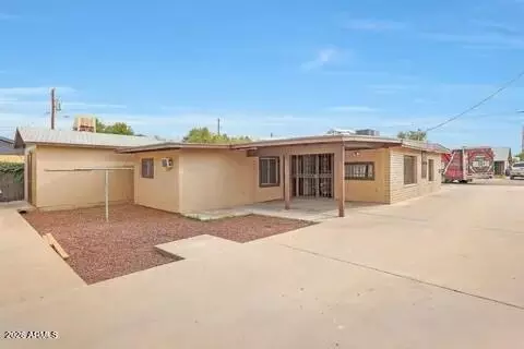 Exterior - 746 W Coolidge St, Phoenix, AZ 85013 photo 5 of 6