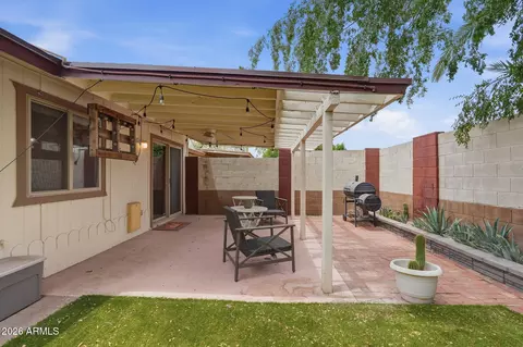Exterior - 1822 E Kings Ave, Phoenix, AZ 85022 photo 4 of 6