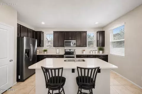 Kitchen - 6860 E Peralta Cir, Mesa, AZ 85212 photo 1 of 2