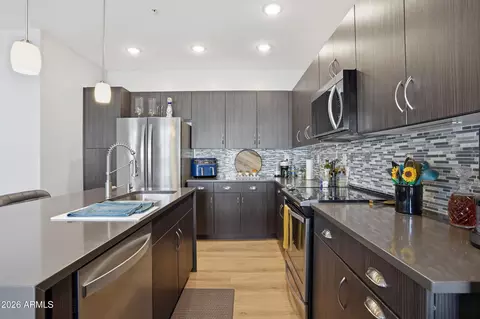 Kitchen - 2357 E Hidalgo Ave, Phoenix, AZ 85040 photo 1 of 3