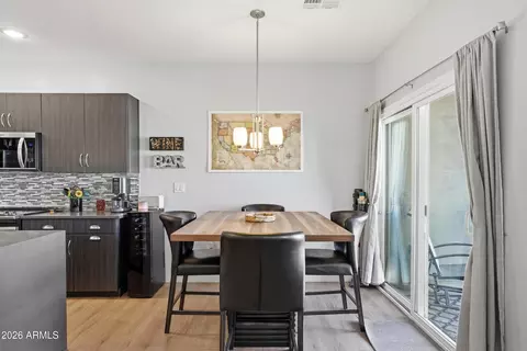 Dining - 2357 E Hidalgo Ave, Phoenix, AZ 85040 photo 1 of 1