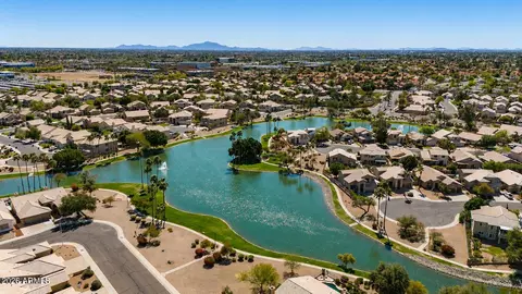 View/Area - 1973 E Divot Dr, Tempe, AZ 85283 photo 2 of 4