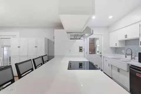 1404 E Bishop Dr, Tempe, AZ 85282 photo 11