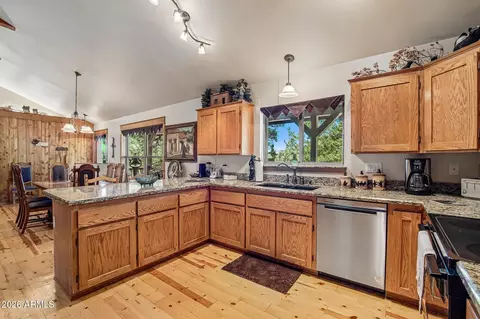 Kitchen - 6518 W Ruin Hill Loop, Pine, AZ 85544 photo 3 of 5