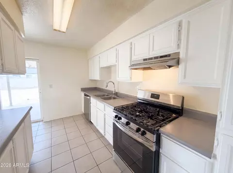 Kitchen - 4636 N 67th Ave, Phoenix, AZ 85033 photo 1 of 2