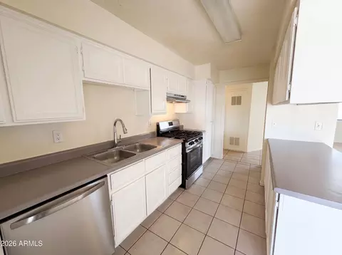 Kitchen - 4636 N 67th Ave, Phoenix, AZ 85033 photo 2 of 2