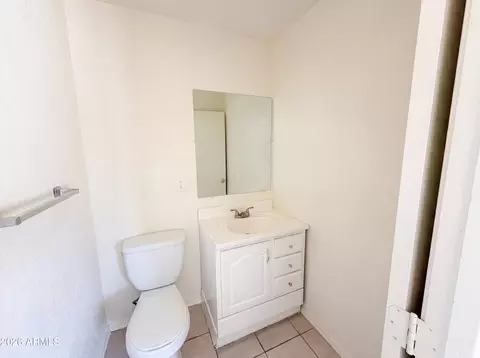 Bath - 4636 N 67th Ave, Phoenix, AZ 85033 photo 2 of 2