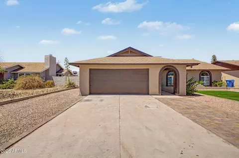 Exterior - 528 W Mohawk Ln, Phoenix, AZ 85027 photo 4 of 7