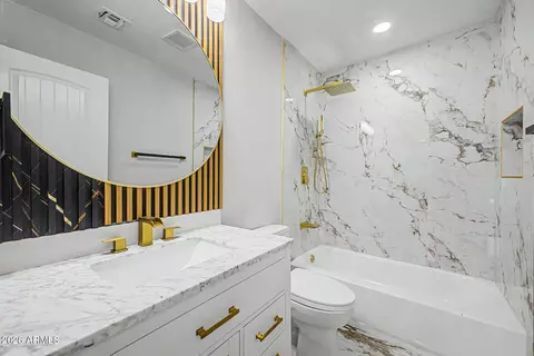 Bath - 528 W Mohawk Ln, Phoenix, AZ 85027 photo 2 of 2