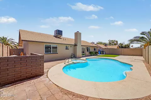 Exterior - 528 W Mohawk Ln, Phoenix, AZ 85027 photo 5 of 7