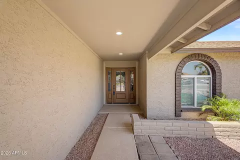 Entry Way - 528 W Mohawk Ln, Phoenix, AZ 85027 photo 1 of 5