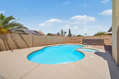 Exterior - 528 W Mohawk Ln, Phoenix, AZ 85027 photo 6 of 7