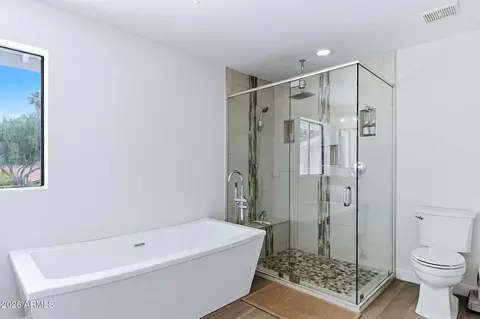 Bath - 1506 Edgewater Dr, Tempe, AZ 85283 photo 4 of 4