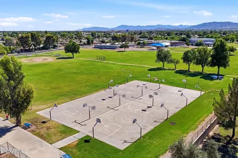 View/Area - 1506 Edgewater Dr, Tempe, AZ 85283 photo 4 of 5