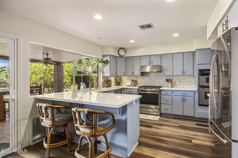 Kitchen - 52 W Thunderbird Rd, Phoenix, AZ 85023 photo 4 of 4