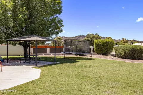 Exterior - 52 W Thunderbird Rd, Phoenix, AZ 85023 photo 7 of 12