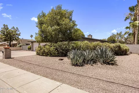 Exterior - 52 W Thunderbird Rd, Phoenix, AZ 85023 photo 11 of 12