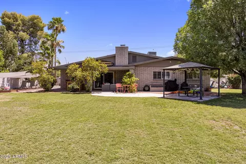 Exterior - 52 W Thunderbird Rd, Phoenix, AZ 85023 photo 2 of 12