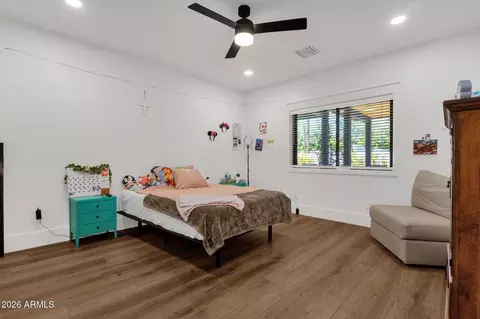 Bedroom - 5714 E Lafayette Blvd, Phoenix, AZ 85018 photo 4 of 7