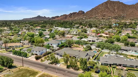 View/Area - 5714 E Lafayette Blvd, Phoenix, AZ 85018 photo 1 of 4