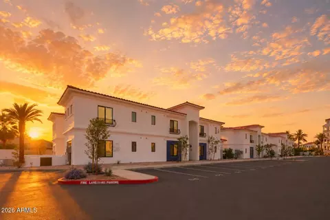 2747 W Queen Creek Rd #108, Chandler, AZ 85248