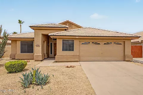 8930 W Custer Ln, Peoria, AZ 85381