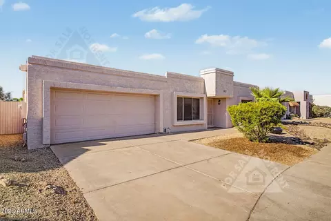 912 E Villa Rita Dr, Phoenix, AZ 85022