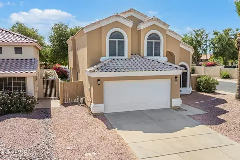 Exterior - 929 S Scallop Dr, Gilbert, AZ 85233 photo 1 of 8