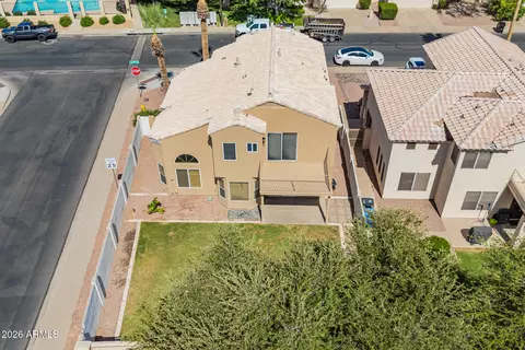 View/Area - 929 S Scallop Dr, Gilbert, AZ 85233 photo 2 of 10
