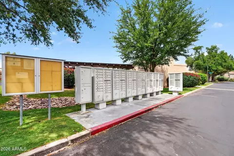 View/Area - 10 E Coral Gables Dr, Phoenix, AZ 85022 photo 1 of 1