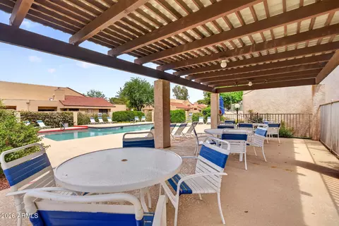 Exterior - 10 E Coral Gables Dr, Phoenix, AZ 85022 photo 9 of 9