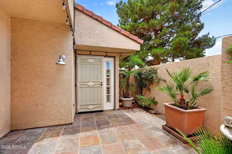 Exterior - 10 E Coral Gables Dr, Phoenix, AZ 85022 photo 4 of 9