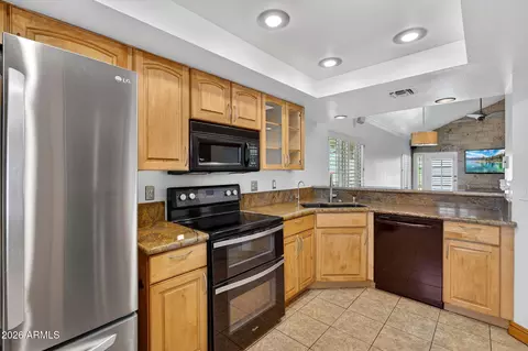 Kitchen - 10 E Coral Gables Dr, Phoenix, AZ 85022 photo 1 of 1