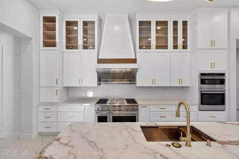 Kitchen - 2285 E Mead Dr, Gilbert, AZ 85298 photo 3 of 4