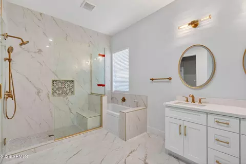 Bath - 2285 E Mead Dr, Gilbert, AZ 85298 photo 3 of 8