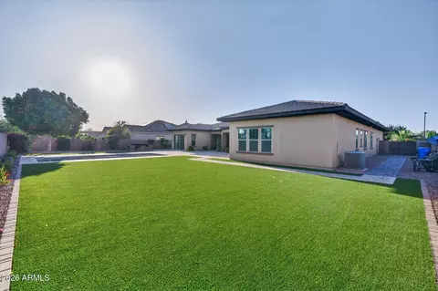 Exterior - 2285 E Mead Dr, Gilbert, AZ 85298 photo 14 of 23