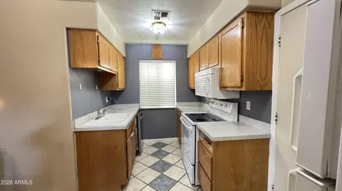Kitchen - 2848 E Brown Rd #30, Mesa, AZ 85213 photo 1 of 2