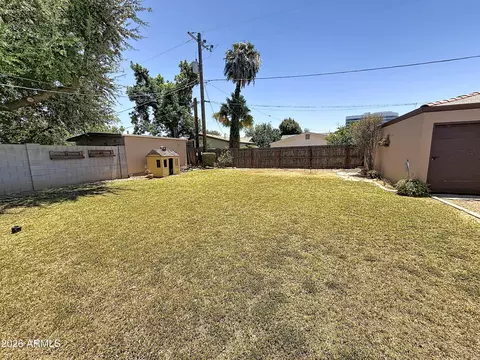 Exterior - 15 E Orange Dr, Phoenix, AZ 85012 photo 5 of 6