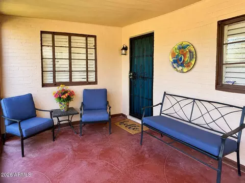 Exterior - 15 E Orange Dr, Phoenix, AZ 85012 photo 3 of 6