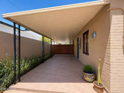 Exterior - 15 E Orange Dr, Phoenix, AZ 85012 photo 4 of 6