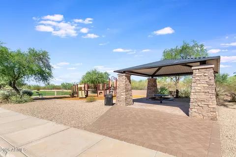 View/Area - 3638 E Sands Dr, Phoenix, AZ 85050 photo 6 of 16